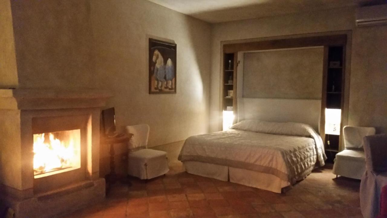 Le Maddalene B&B อาวิยานา ภายนอก รูปภาพ